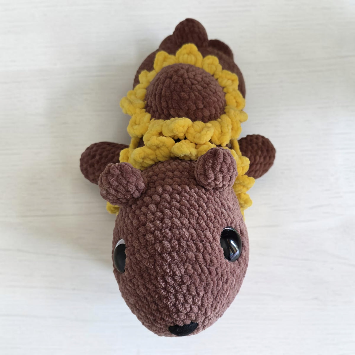 Capivara Girassol, vista alternativa 2 em croché